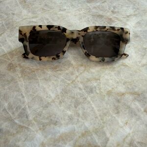 Madewell Tortoiseshell Square Frame Sunglasses - Women Accessories